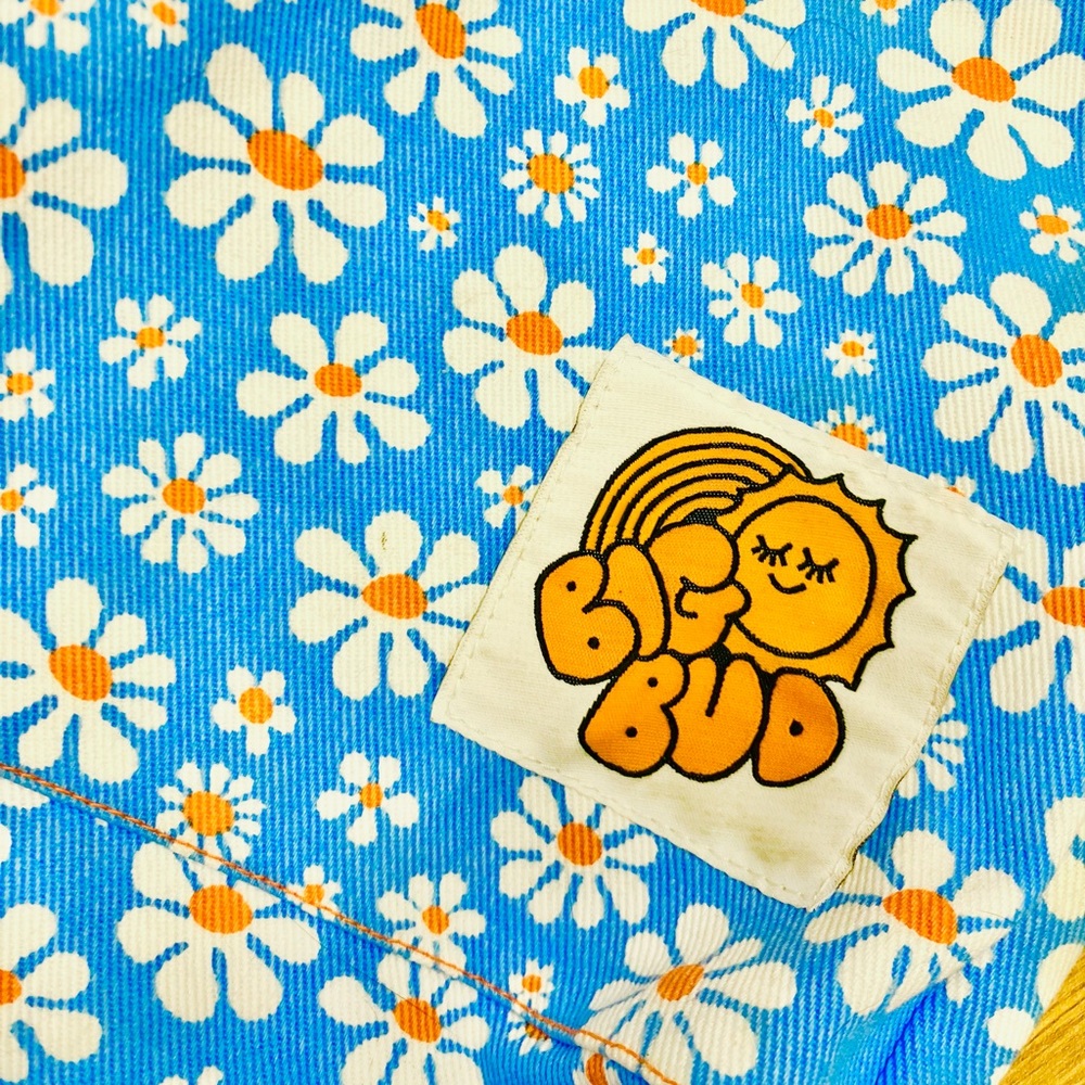Big Bud Press blue Lazy Daisy everyday tote bag - Picture 2 of 3